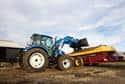 New Holland 100 Series Box Spreaders