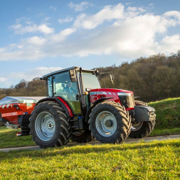 Massey Ferguson MF 6712