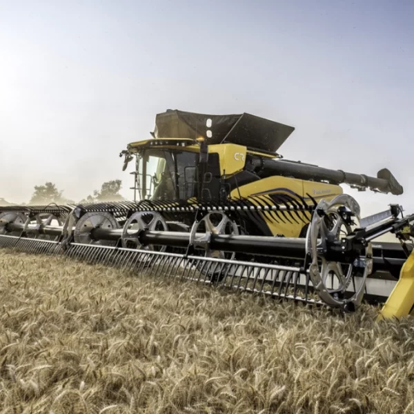 New Holland CR Series Twin Rotor® Combines