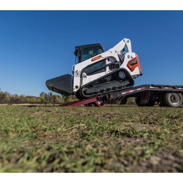 Bob Cat T740 Compact Track Loader