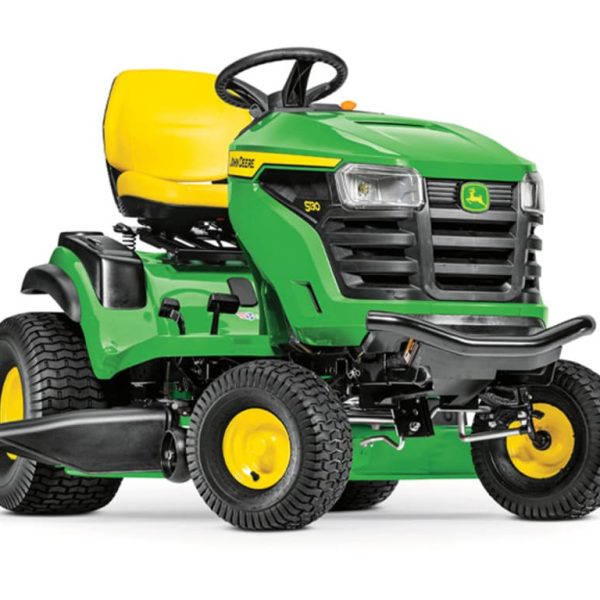 John Deere S130 Lawn Tractor